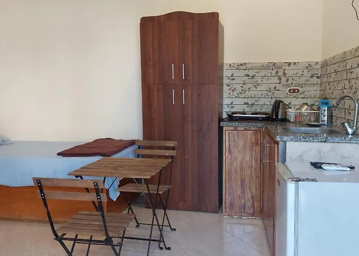 Blue Hole Plaza Studio, Apartman